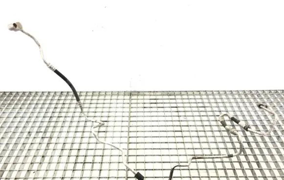 Volkswagen Polo IV 9N3 Air conditioning (A/C) pipe/hose 6Q1820741J