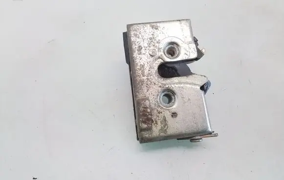 Audi 80 90 B3 Rear door lock 