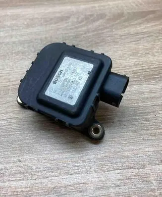 Audi A6 S6 C5 4B Air flap motor/actuator 4B2820511D 0132801136