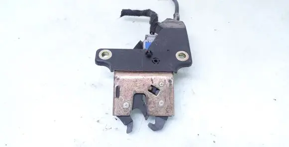 Audi A4 S4 B6 8E 8H Tailgate/trunk/boot lock/catch/latch 8E5827505B