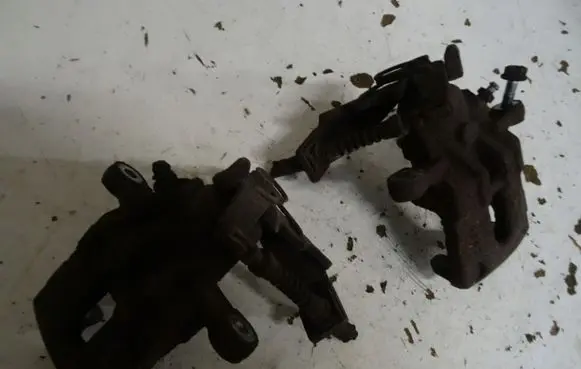 Honda Civic Rear brake caliper 7664