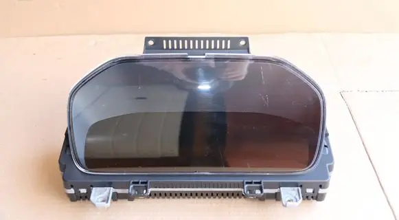 Volvo XC90 Speedometer (instrument cluster) P31472761A 0263719271