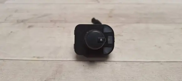 Audi A4 S4 B7 8E 8H Wing mirror switch 8E0959565