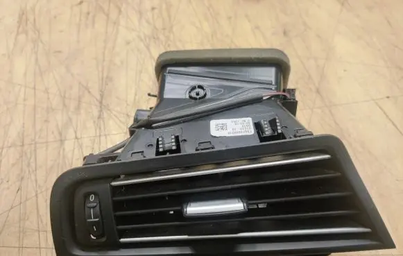 BMW 5 F10 F11 Dashboard side air vent grill/cover trim 64229166887