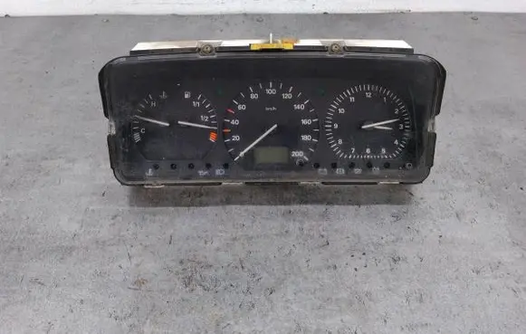 Speedometer (instrument cluster)