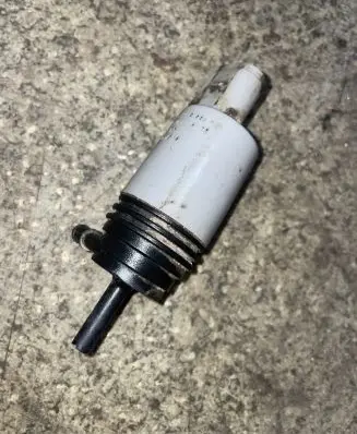 BMW 7 E65 E66 Windscreen/windshield washer pump 6934159 26557610