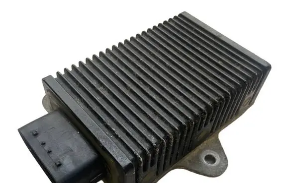Volvo V40 Engine control unit/module MD340897 E8T11173