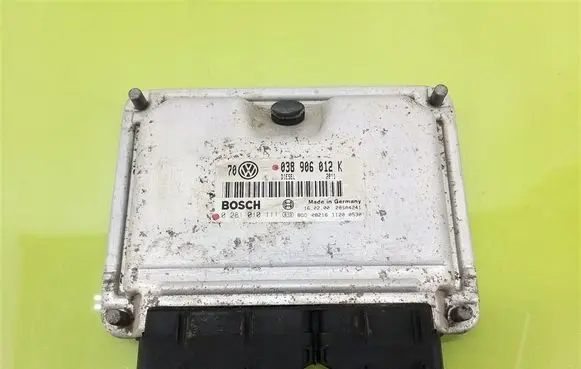 Volkswagen Golf IV Engine control unit/module 038906012K