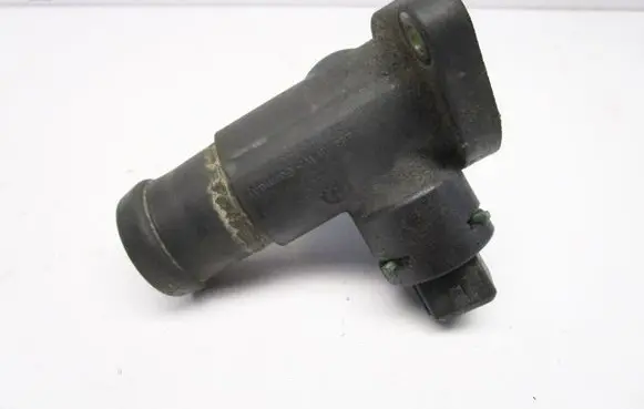 Audi A4 S4 B5 8D Engine coolant pipe/hose
