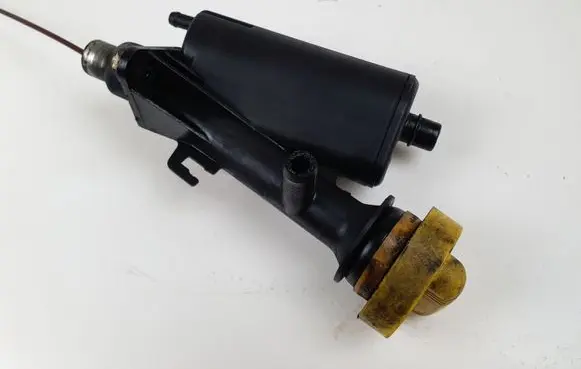 Renault Laguna II Oil breather separator 8200140763