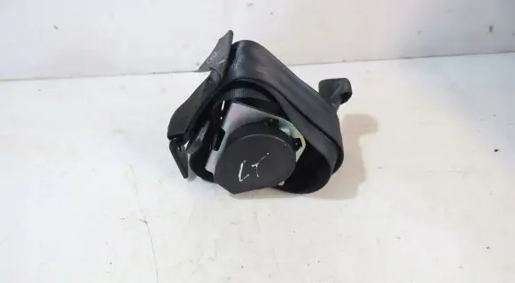Renault Fluence Rear seatbelt