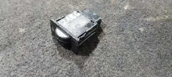 Toyota Avensis T250 Headlight level height control switch