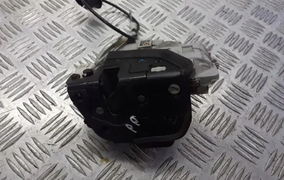 Audi A4 S4 B7 8E 8H Front door lock 8E1837016AA