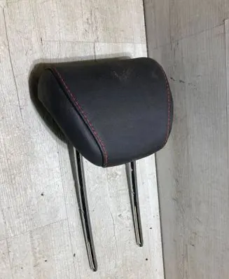 Ford Kuga II Rear seat headrest 