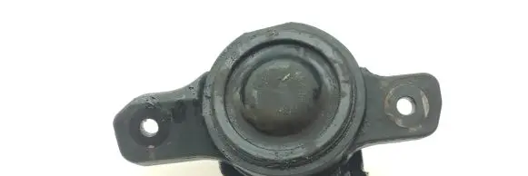 Subaru Legacy Engine mount bracket