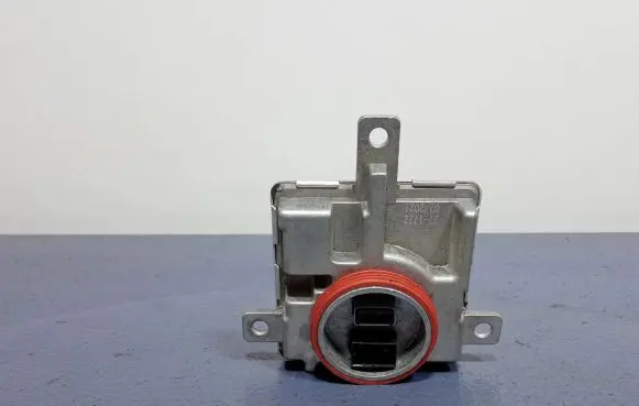 Audi A5 8T 8F Voltage converter/converter module 27-1722