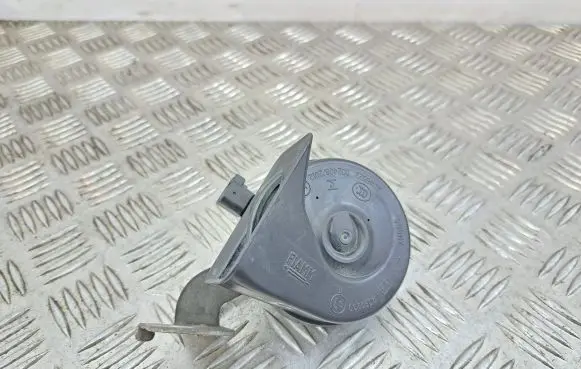 Opel Zafira C Horn signal 13409131