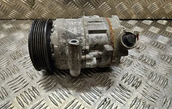 Skoda Fabia Mk1 (6Y) Air conditioning (A/C) compressor (pump) 6Q0820808