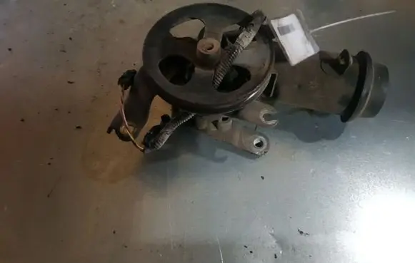 Toyota Yaris Power steering pump