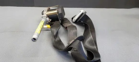 Alfa Romeo 156 Front seatbelt