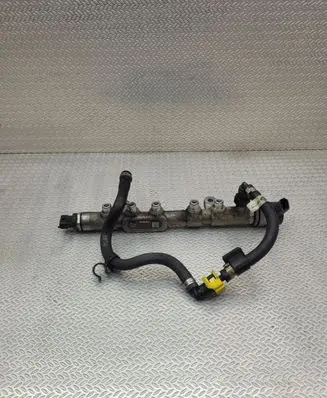Jaguar XE Fuel main line pipe G4D39D280AA