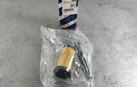 Volvo XC60 Air filter 1457436088