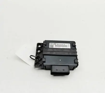 Volkswagen Scirocco Current control relay 3AA919041A