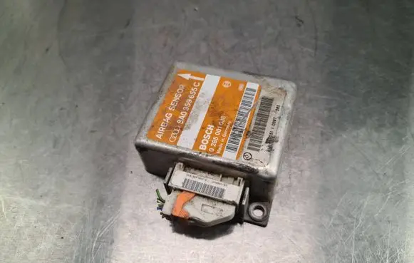 Audi A6 S6 C4 4A Airbag control unit/module 8A0959655C
