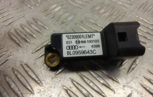 Audi A3 S3 8L Airbag deployment crash/impact sensor 8L0959643C