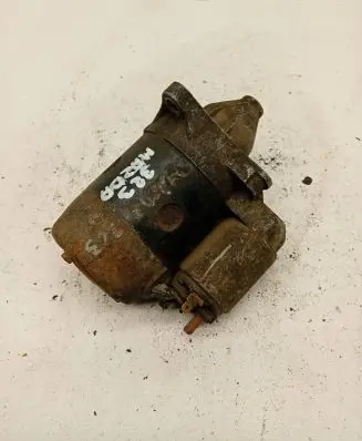 Mazda 323 Starter motor M3T30881