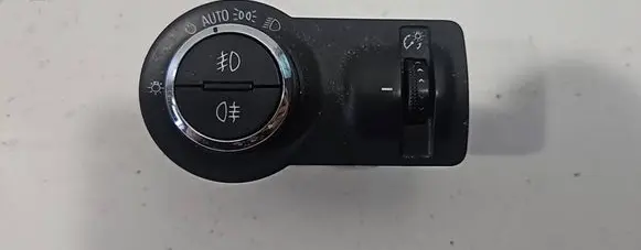 Opel Insignia A Light switch 13268707