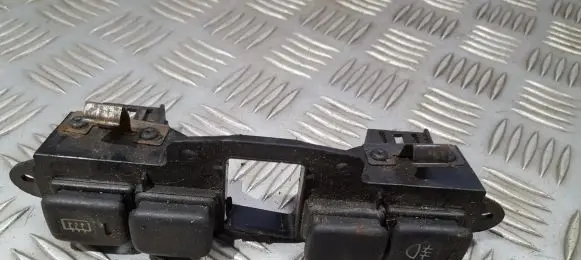 Rover 214 - 216 - 220 Windscreen/window heater switch FHR100200