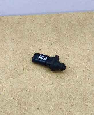 BMW 3 F30 F35 F31 Fuel tank opening switch F21037