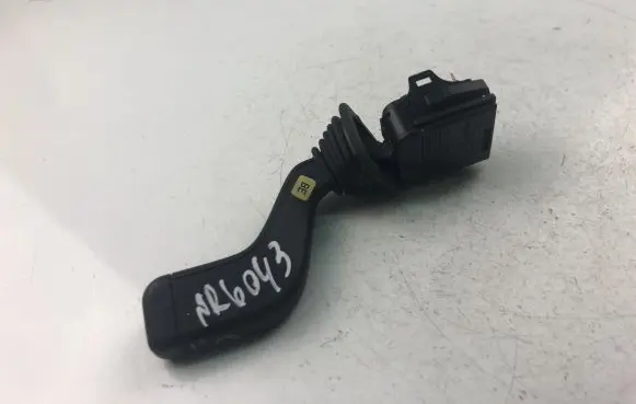 Opel Corsa C Indicator stalk 90124931