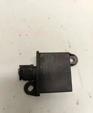 Volkswagen Touareg I Tire pressure sensor 4F0907283 10907283