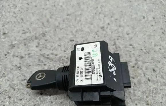 Mercedes-Benz A W169 Ignition lock 1695451108