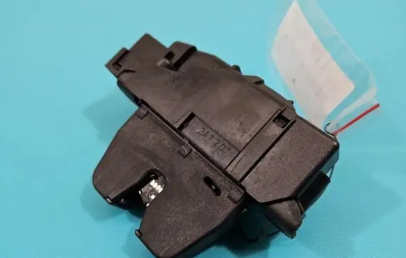 Citroen C4 II Tailgate/trunk/boot lock/catch/latch 9684648680 IMPRK1427128
