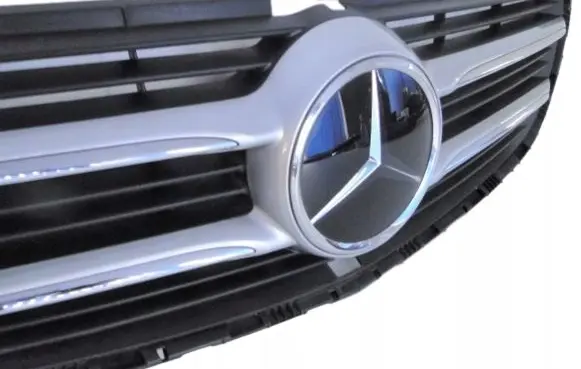 Mercedes-Benz V Class W447 Front bumper upper radiator grill A4478800283