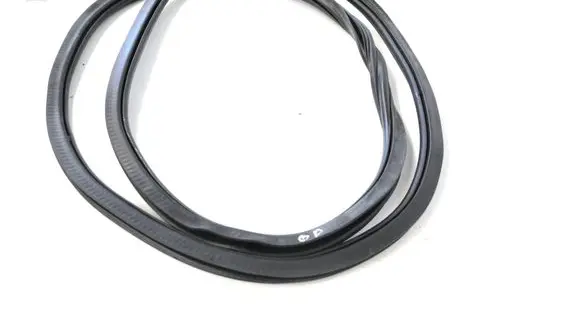 Audi A4 S4 B8 8K Rubber seal rear door 8K9833721L