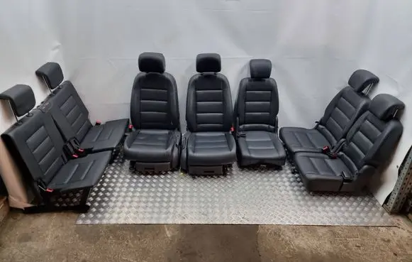Volkswagen Touran II Seat set 