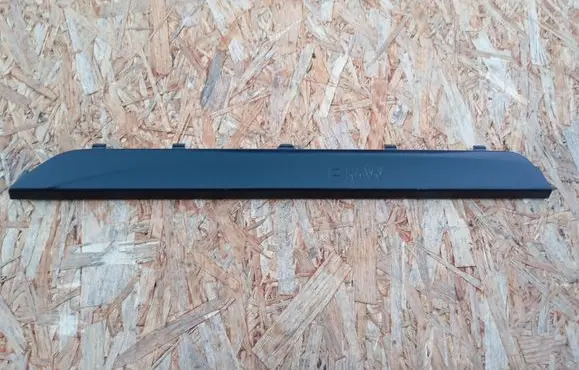 BMW 1 E81 E87 Side skirt front trim 51777117633 7117633