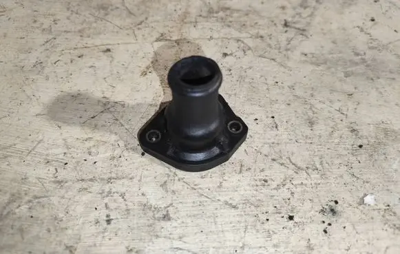 Engine coolant pipe/hose
