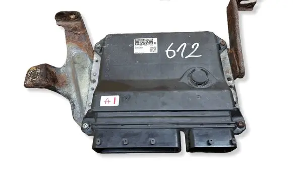 Lexus IS 220D-250-350 Engine control unit/module 8966153700 1758007704