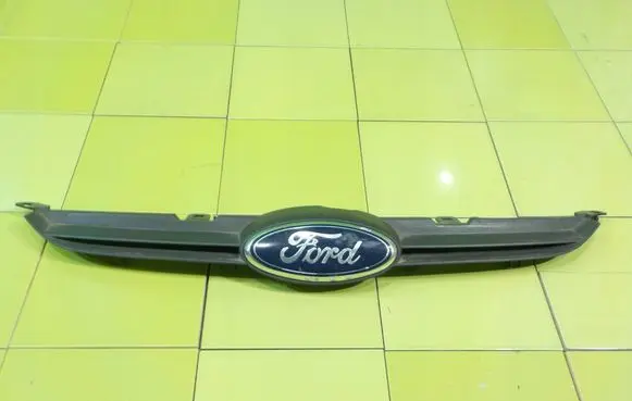 Ford Fiesta Front bumper upper radiator grill XP246