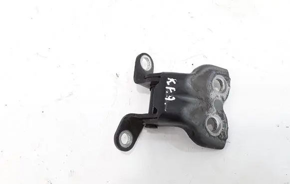 Toyota Avensis T250 Front door lower hinge 