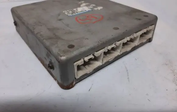 Mazda 6 Engine control unit/module L32718881G E6T52472H1