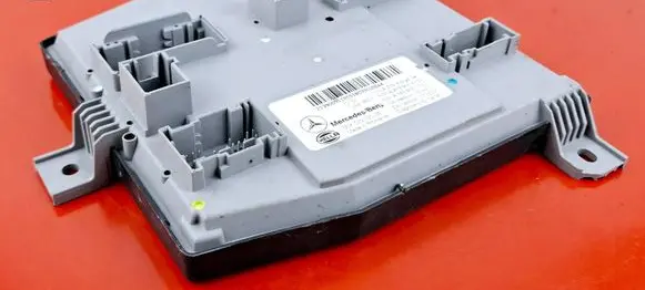 Mercedes-Benz E W213 SAM control unit A2139009119