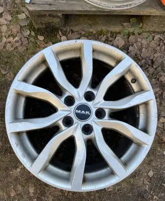 Toyota Hilux (AN10, AN20, AN30) R18 alloy rim KBA49401 49401