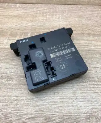 Mercedes-Benz E W211 Door control unit/module 2118201626 356806