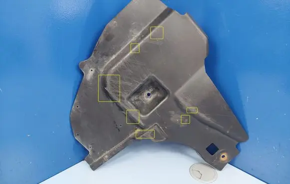 Volvo XC70 Front bumper skid plate/under tray 31333893